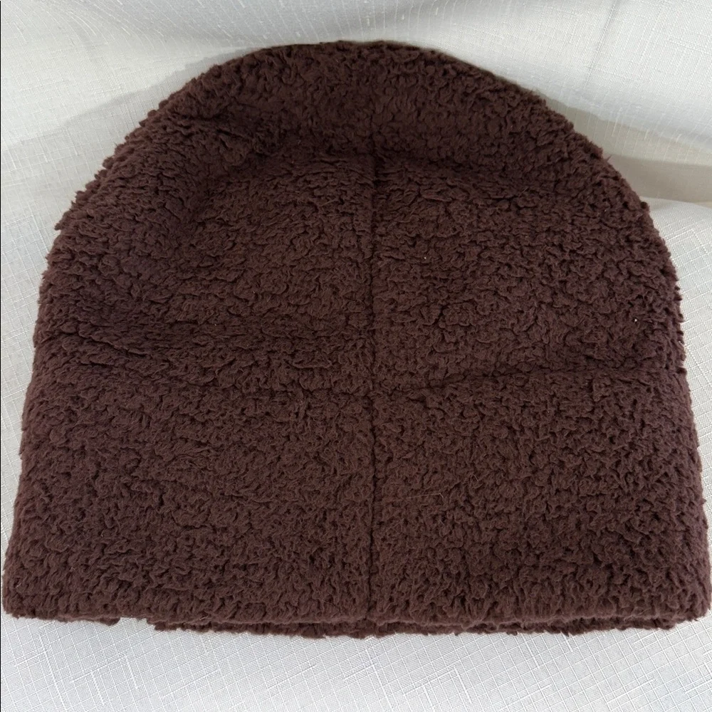 901 NEW! Athleta Cozy Tugga Brown Fleece Beanie